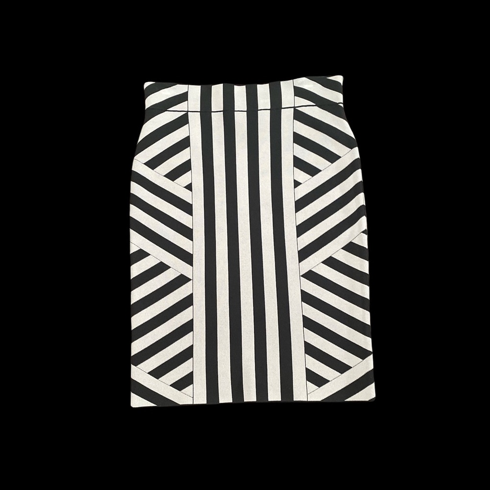 Grey& Black Striped BCBG ‘Scarlet’ Body-con mini skirt/Sz Small/NWOT - Picture 3 of 6